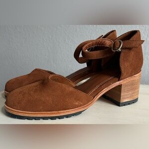 NWOT Patina Mary Jane heeled suede shoes, camel tan, women’s size 9. No box.